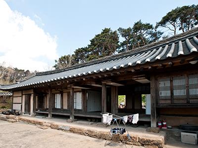 서산 유기방 가옥 안채 썸네일 이미지